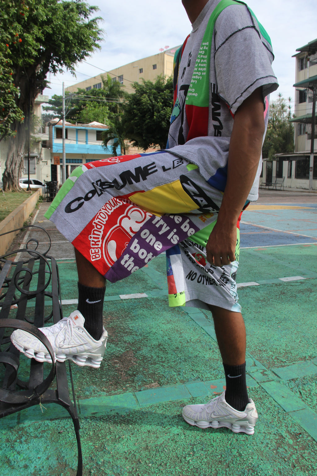 ZAFRA REMIX GRAPHIC SHORT